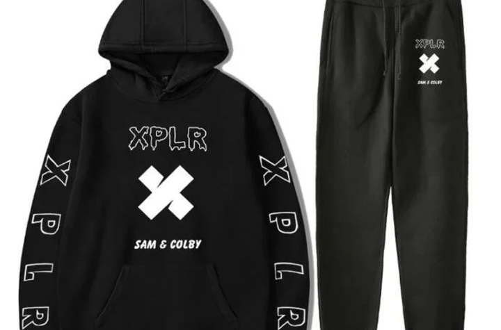 Xplr Tracksuit: A Bold Statement of Streetwear Comfort and Style